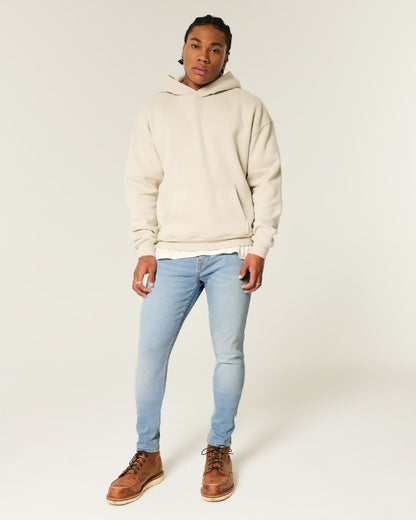 Jean ajustado atlético con lavado claro