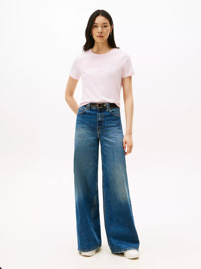 Franela cuello redondo unicolor con estampado central