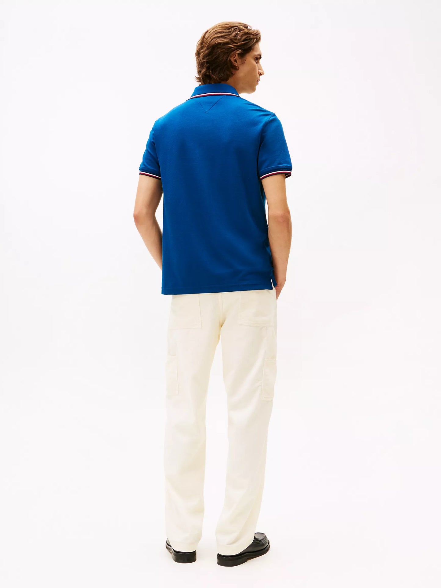 Chemise unicolor con cuello ribeteado