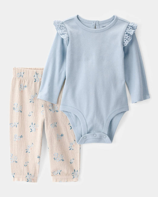 Conjunto sueter y pantalón para niña pequeña