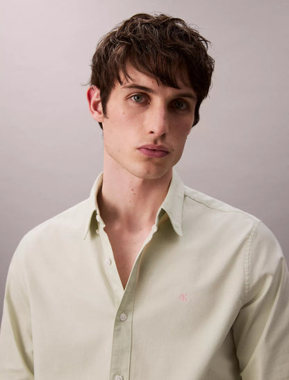 Camisa manga larga unicolor Oxford con logo