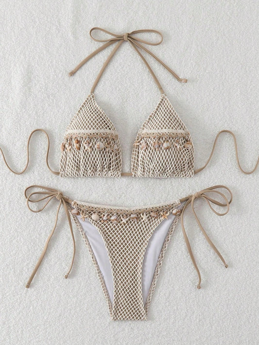 Bikini de malla con decoracion de conchas