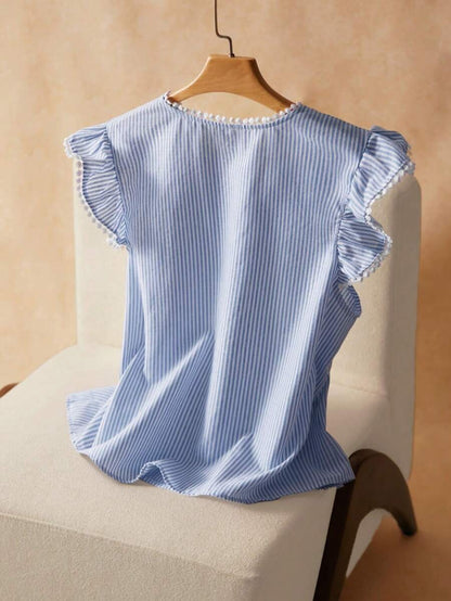 Blusa con estampado de rayas y fruncido