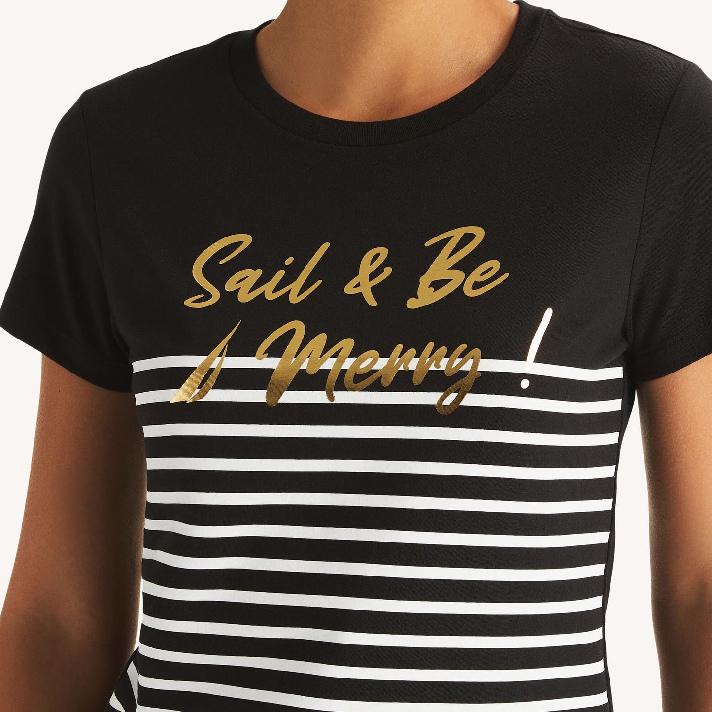 Franela cuello redondo con estampado y rayas