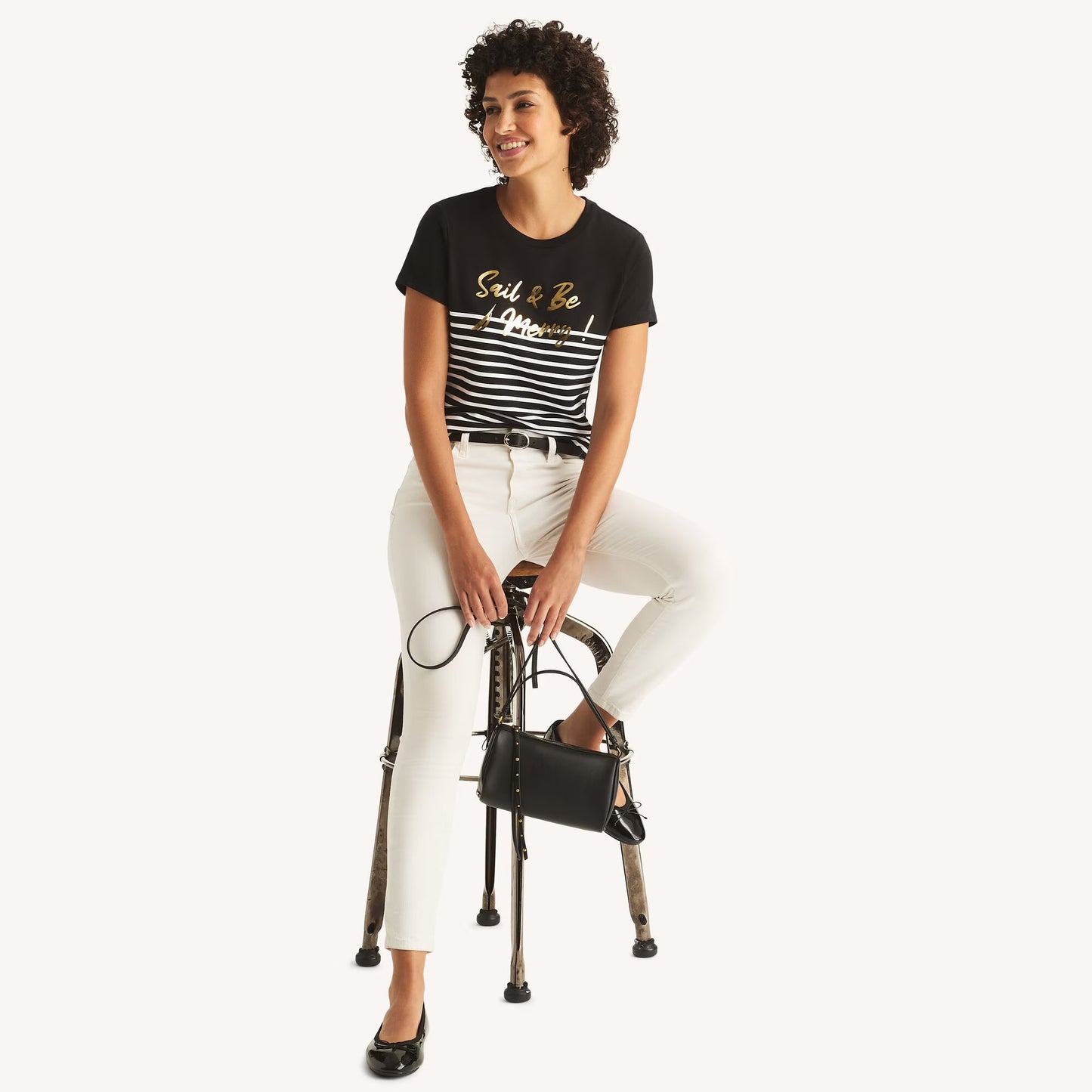 Franela cuello redondo con estampado y rayas