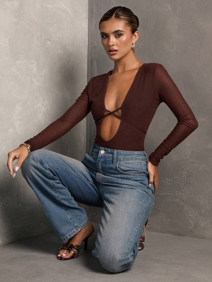 Body con cuello profundo, manga larga