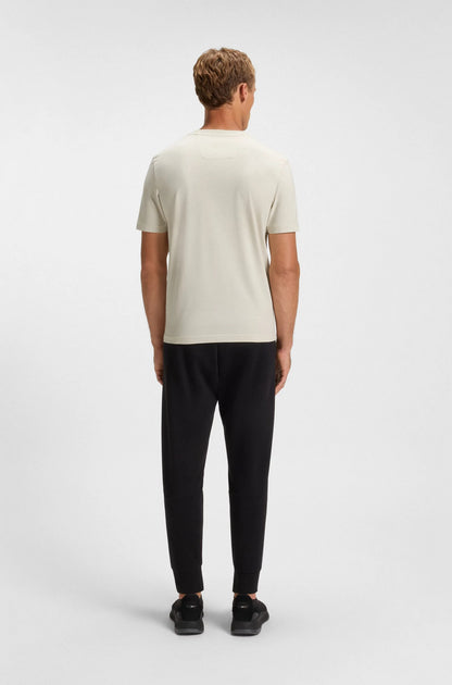 Franela cuello redondo unicolor con logo en 3D