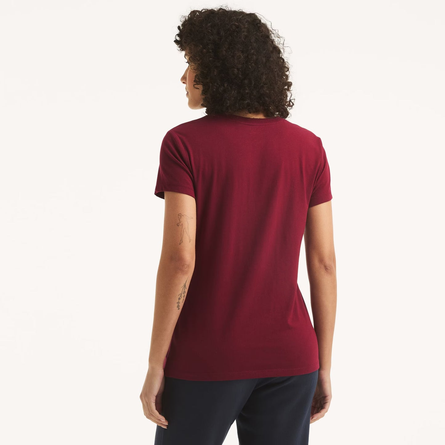 Franela cuello redondo con brillantes