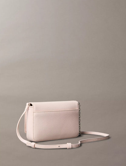 Cartera pequeña con logo
