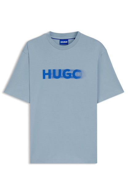 Franela cuello redondo con logo de central