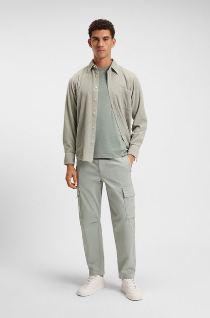 Franela cuello redondo unicolor con logo