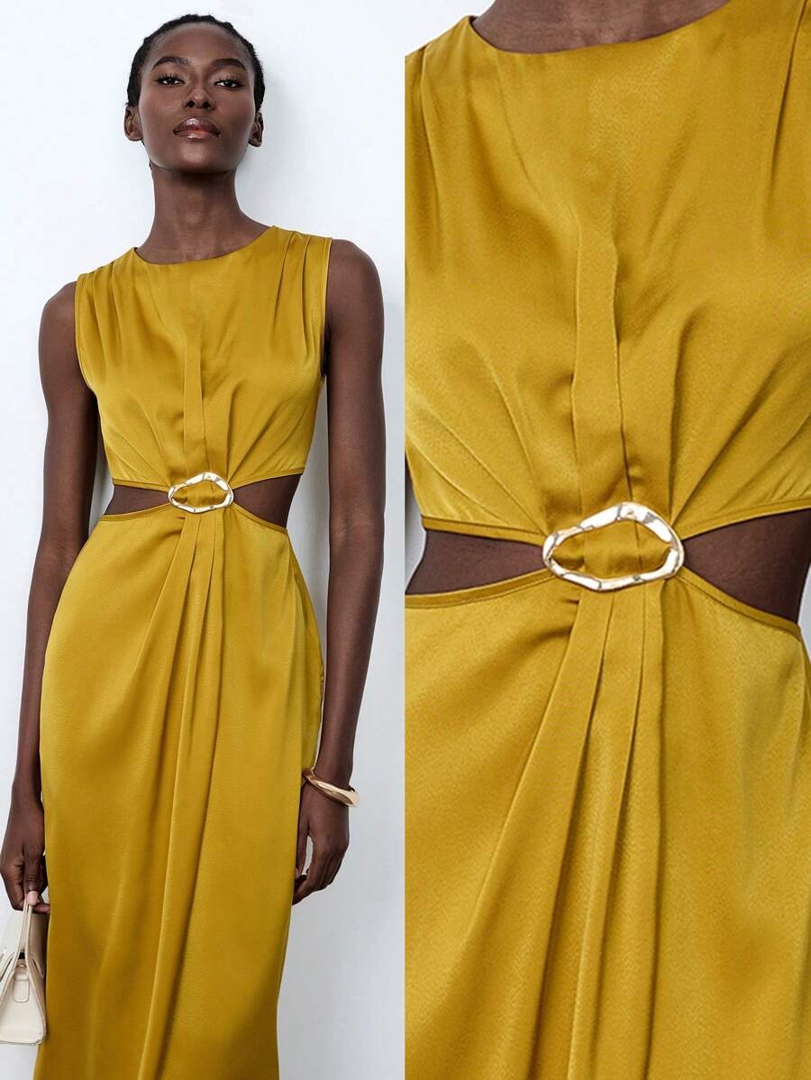 Vestido sin mangas con diseño asimétrico y decoración de aro