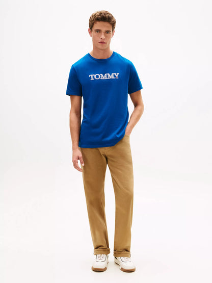 Franela cuello redondo con logo bordado central