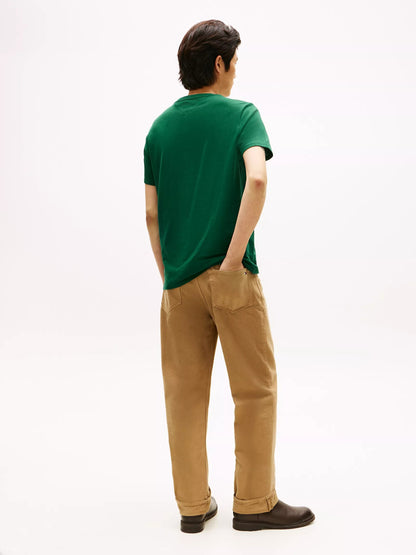 Franela cuello redondo con logo bordado central