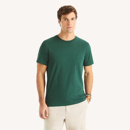 Franela cuello redondo unicolor con logo