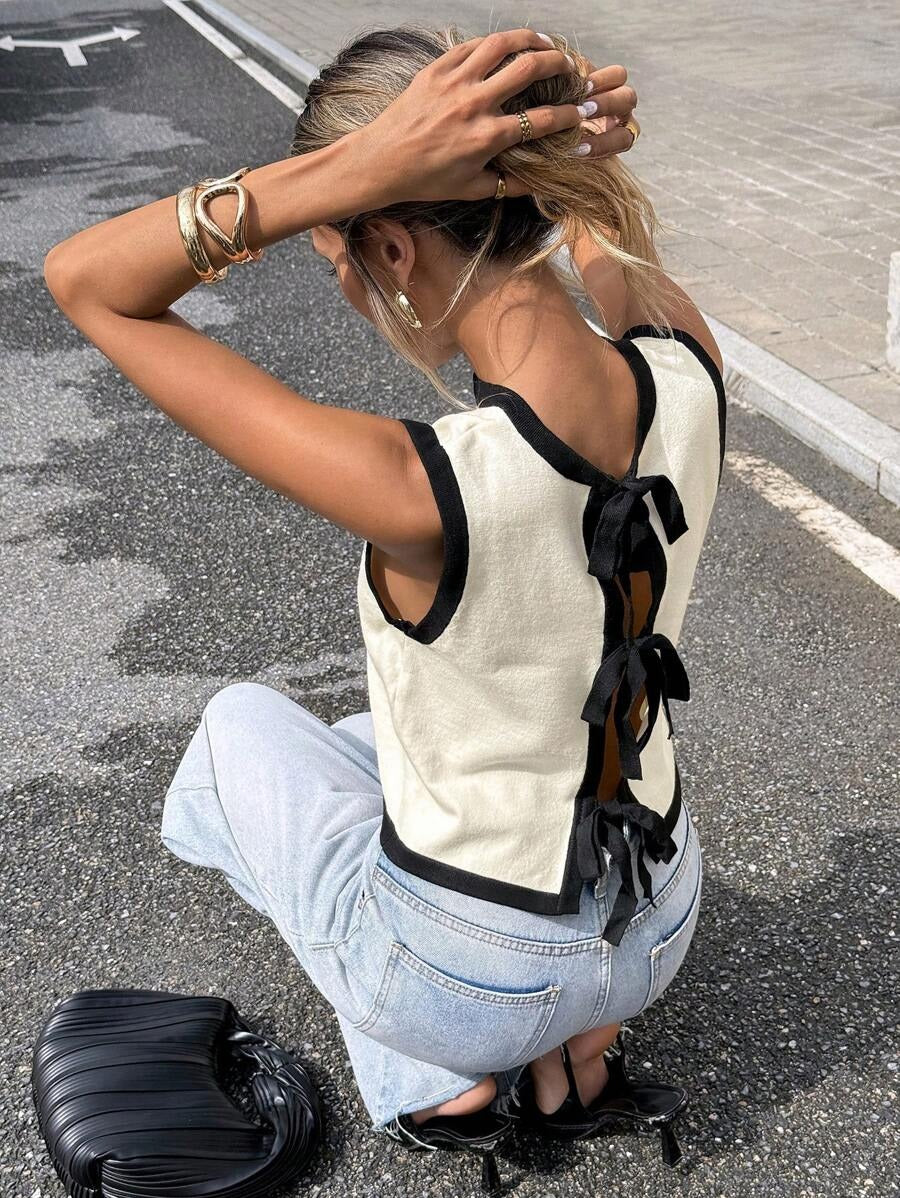 Blusa de 3 nudos sin magas y contraste