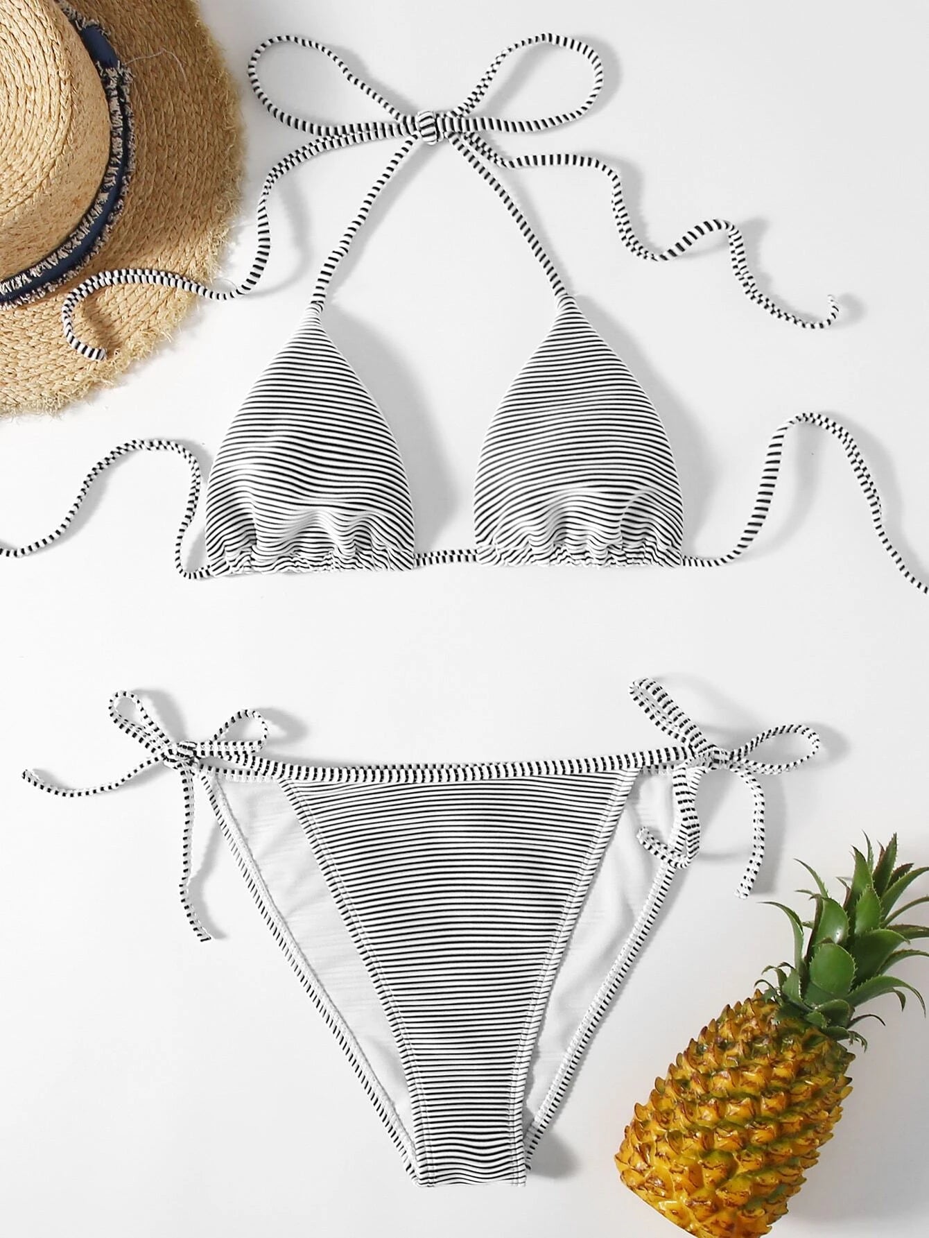 Bañador bikini con tanga triángulo de canalé