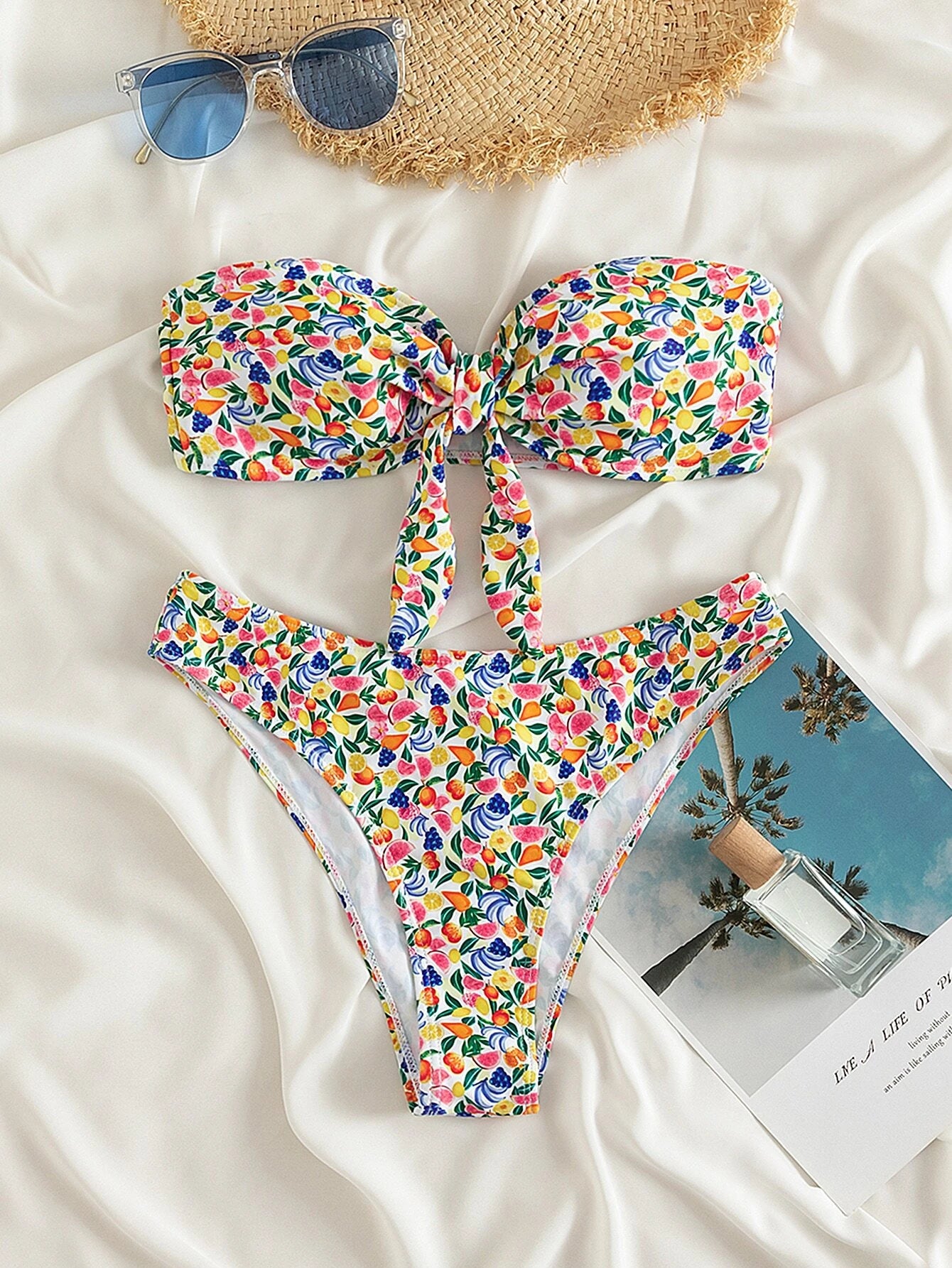 Bañador bikini floral con cordón delantero tubo